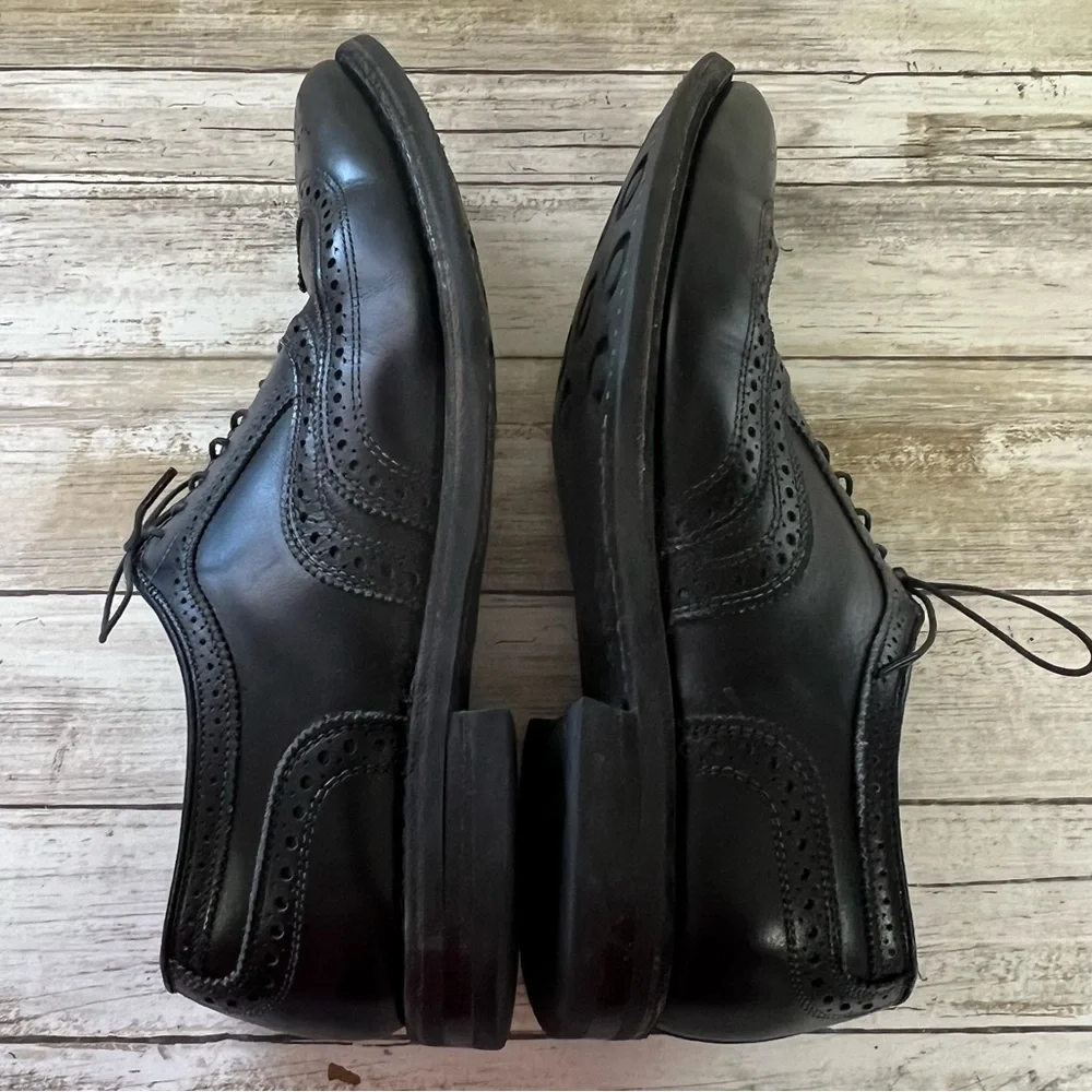 Allen Edmonds McCallister Wingtip Oxford Shoe
